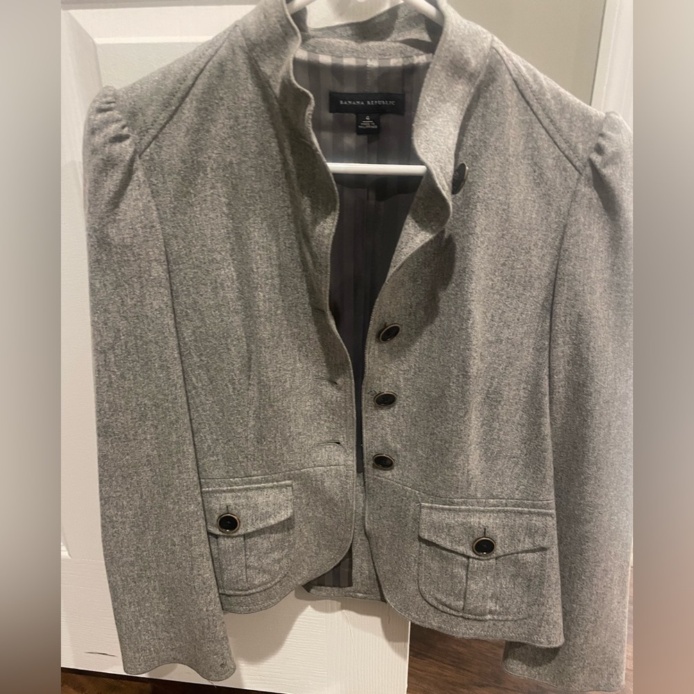 Grey wool blazer with black buttons